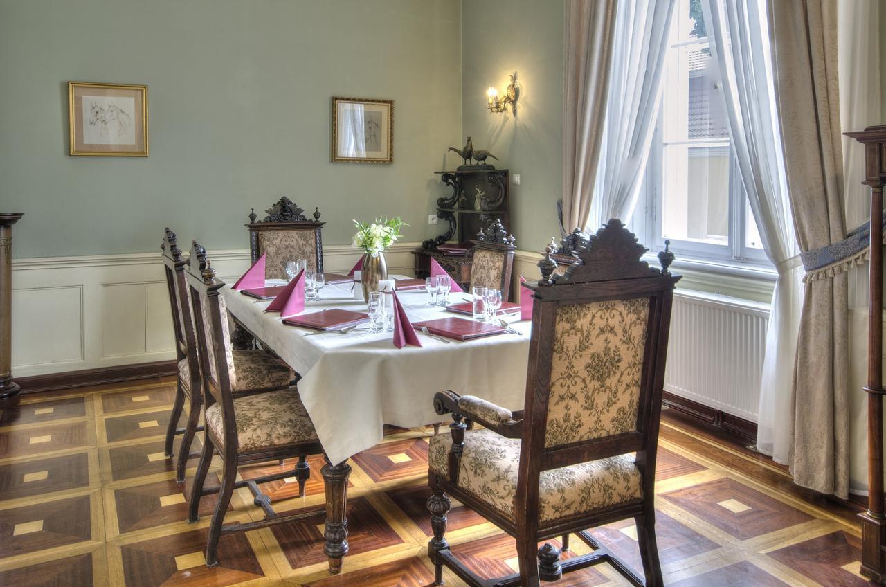 Palac Racot Kościan Esterno foto